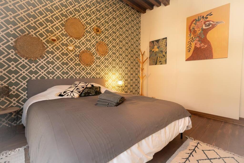 Camelia, Un Charme Montois Villa มงส์ ภายนอก รูปภาพ