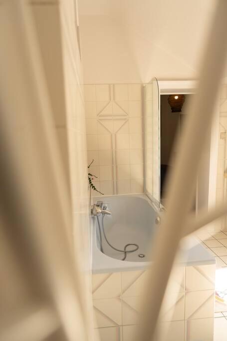 Camelia, Un Charme Montois Villa มงส์ ภายนอก รูปภาพ