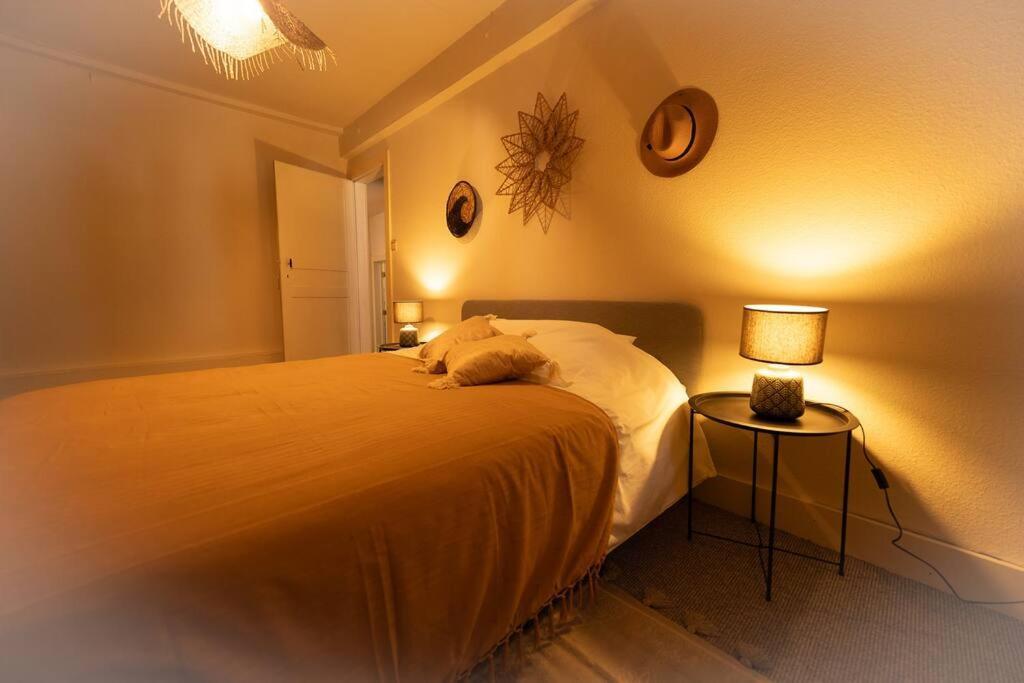 Camelia, Un Charme Montois Villa มงส์ ภายนอก รูปภาพ